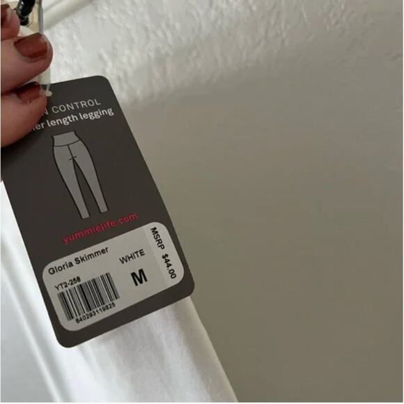 Yummie Gloria Skimmer Cotton Control Leggings in White - Picture 4 of 4